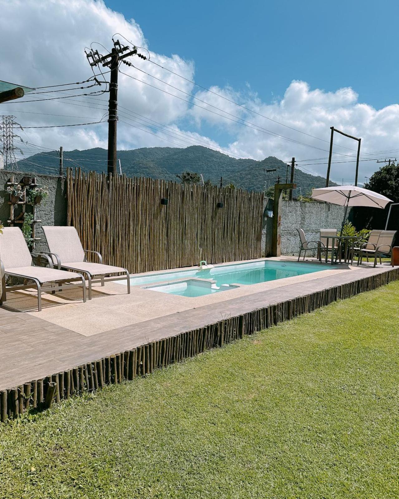 Casa Piscina Jardim Ubatubaヴィラ エクステリア 写真
